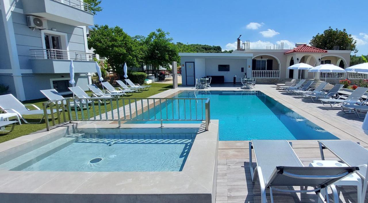 Gk Holiday Home ตรากากิ ภายนอก รูปภาพ