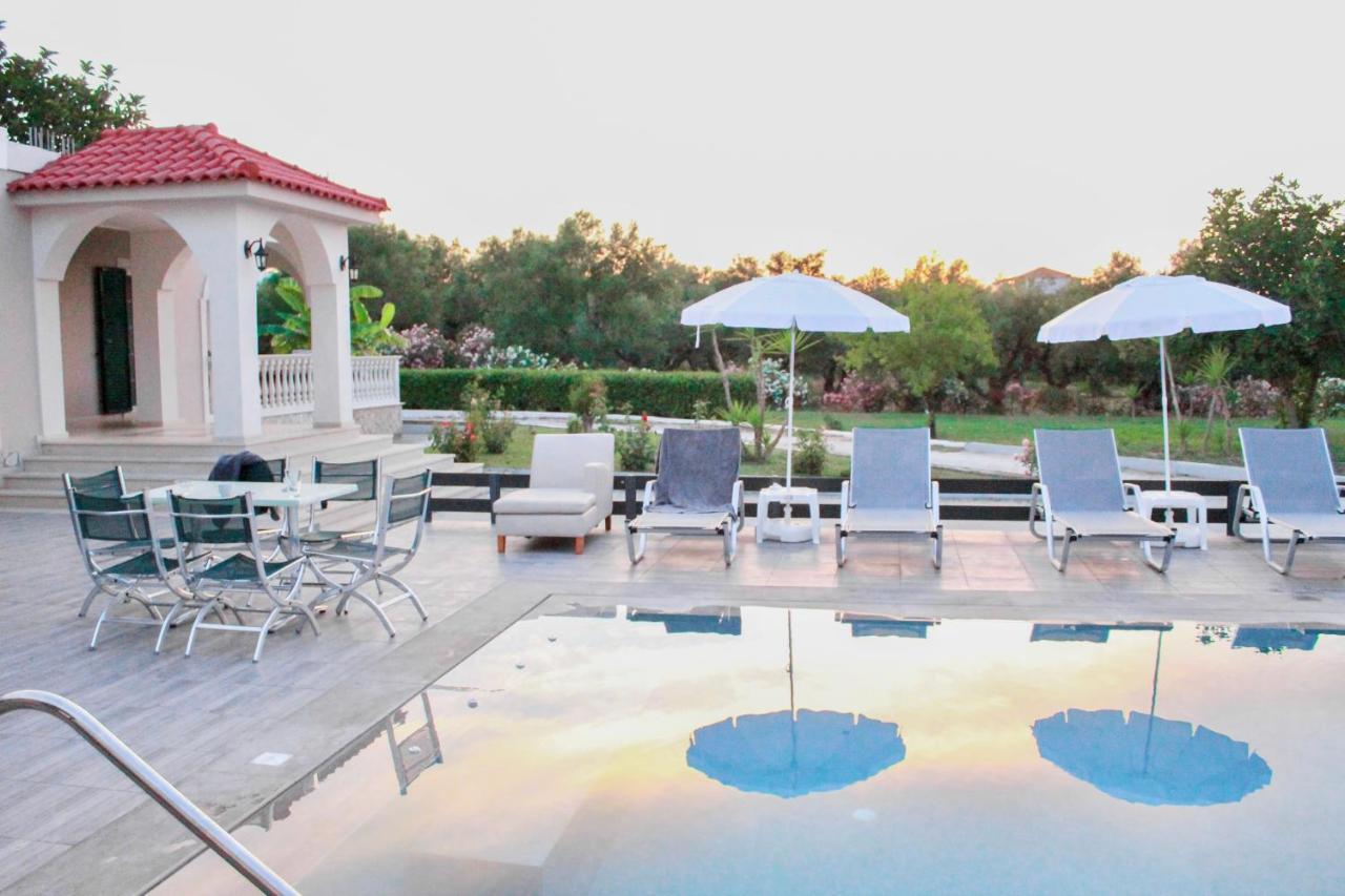 Gk Holiday Home ตรากากิ ภายนอก รูปภาพ